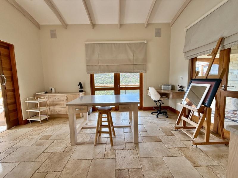 5 Bedroom Property for Sale in Clarens Free State